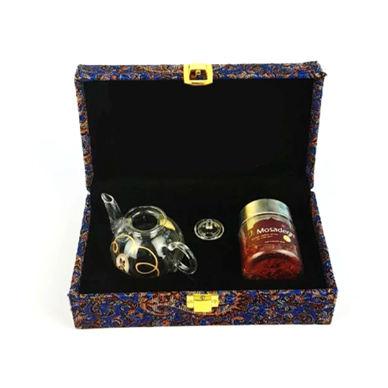 باکس کادویی زعفران همراه قوری